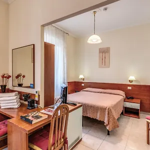 Otel Katty, Roma