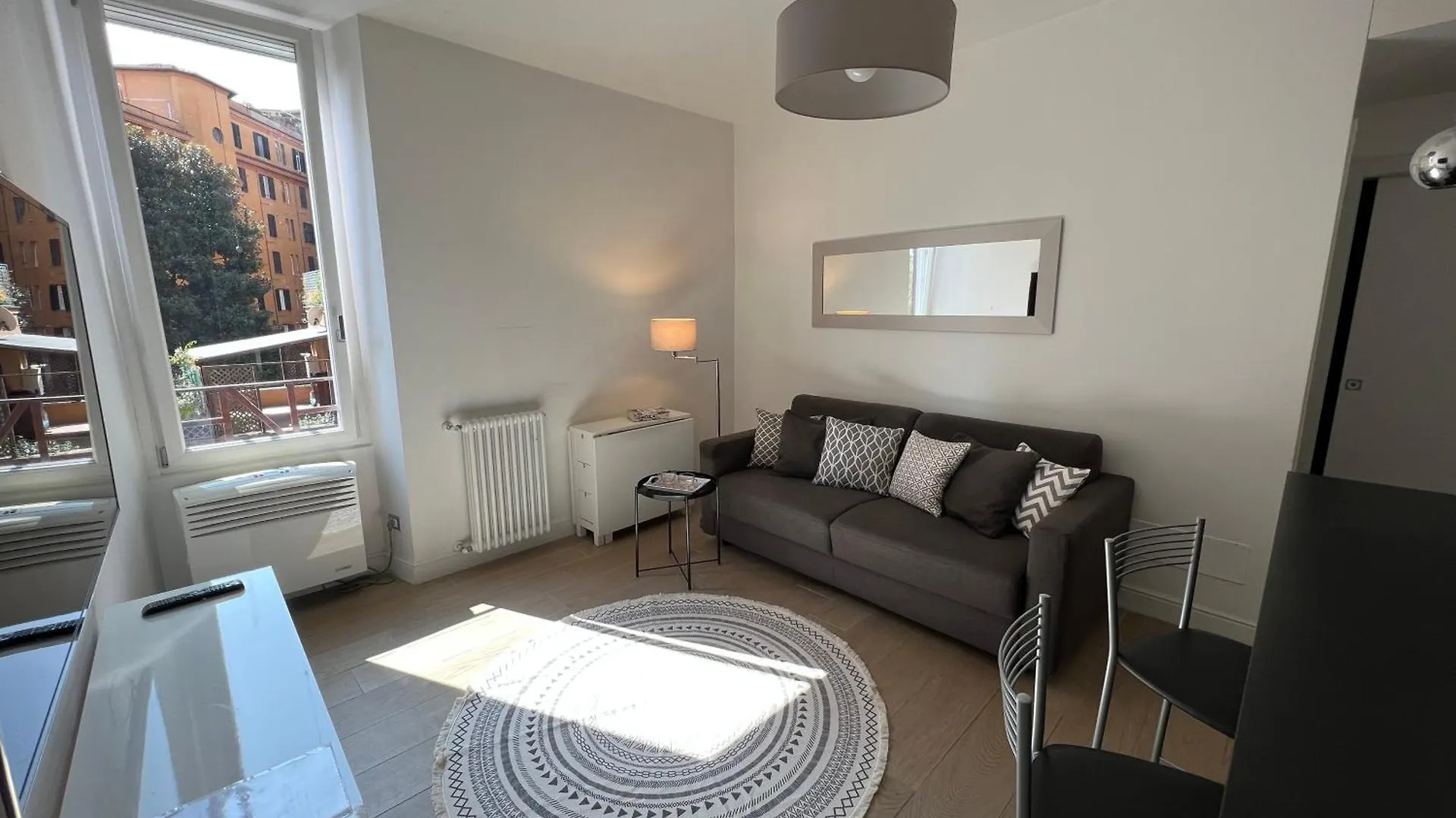 Ludovica\'S Luxury Home location